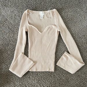 H&m long sleeve cream size S